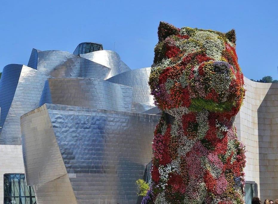 Calida Estancia Descubre La Ciudad Bilbao Exterior photo
